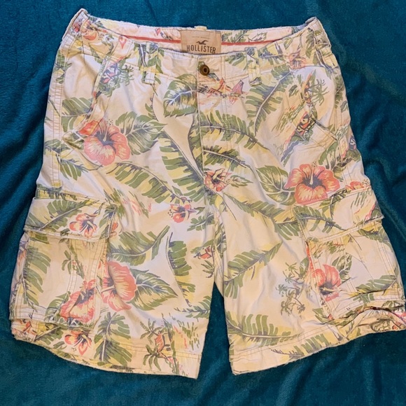 short cargo hollister